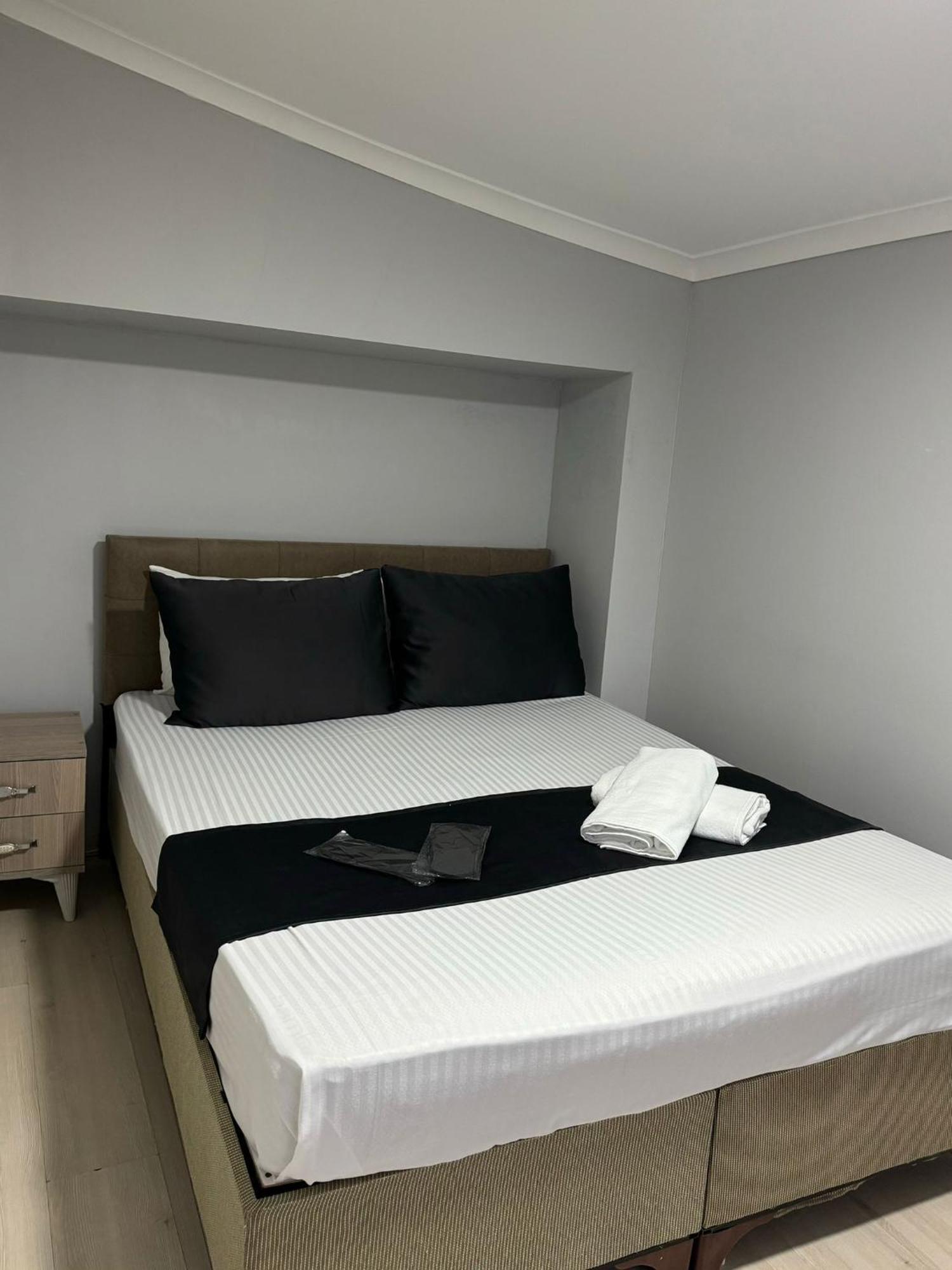 Foryou Suit Otel Provincia di Provincia di Istanbul Esterno foto